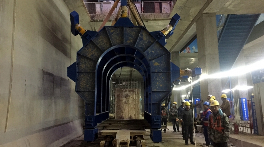 鄭州地鐵三號線中建二局隧道支撐臺車